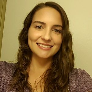 Meet your Posher, Brittni